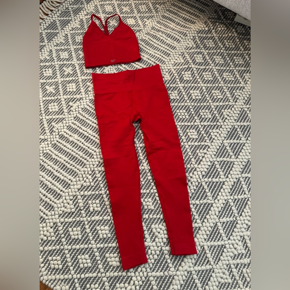 Set active Red Sports Bra and Leggings Set Small